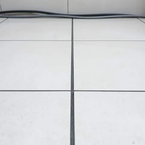 Jaka fuga do płytek 60x60 ogrzewanie podłogowe